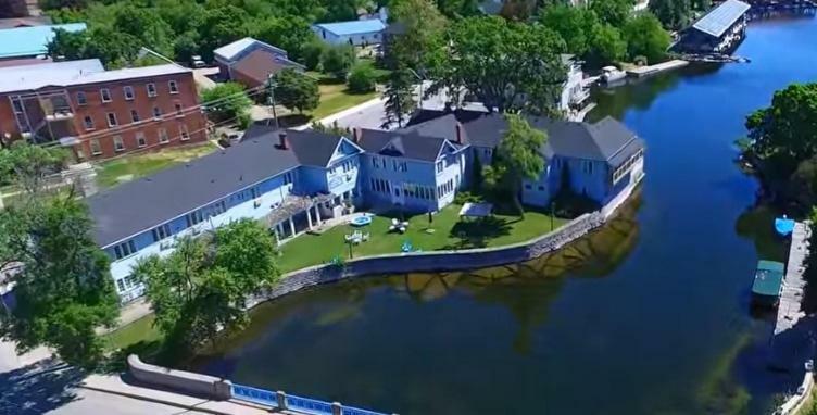 The Bobcaygeon Inn Ngoại thất bức ảnh